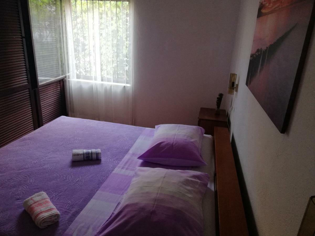 Vacation Home Mirjana سيغيت فغانييتْسا المظهر الخارجي الصورة