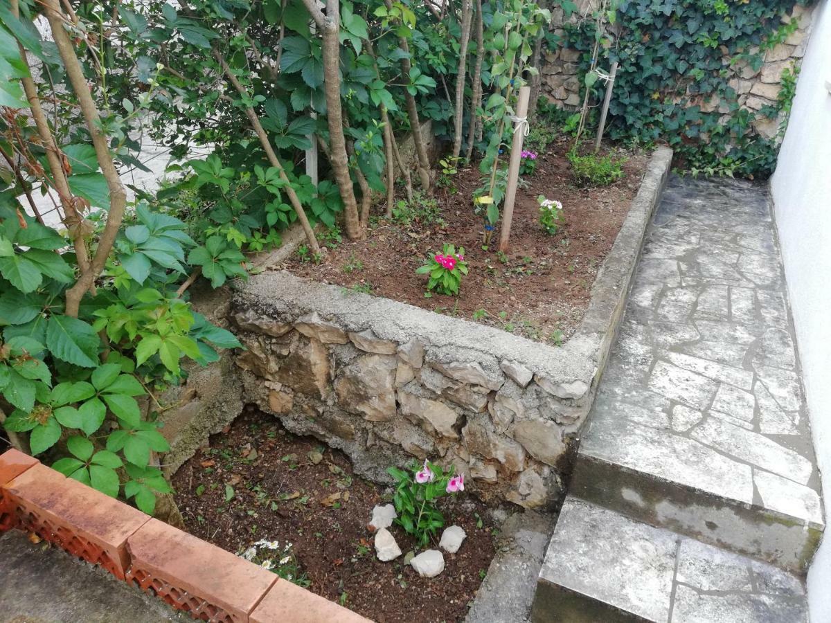Vacation Home Mirjana سيغيت فغانييتْسا المظهر الخارجي الصورة